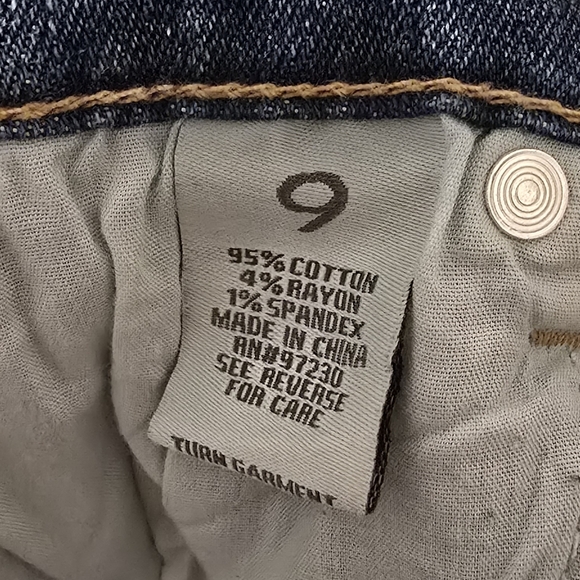 Tillys Almost Famous - Fray Denim Shortall Overalls - Picture 15 of 16